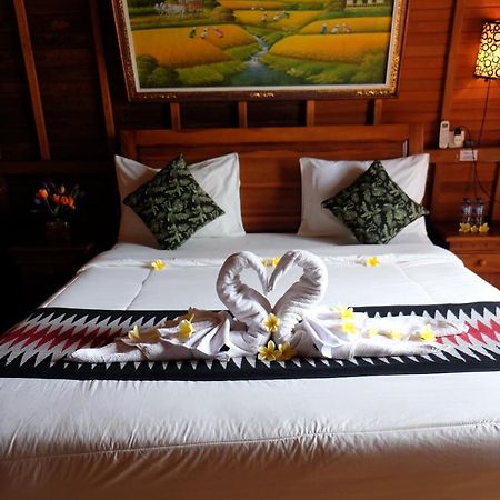 Kibu Kauh Sunrise Cottage Sakti Luaran gambar